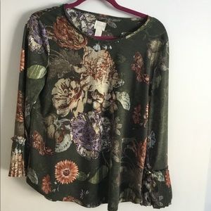 Chico’s floral print blouse never worn